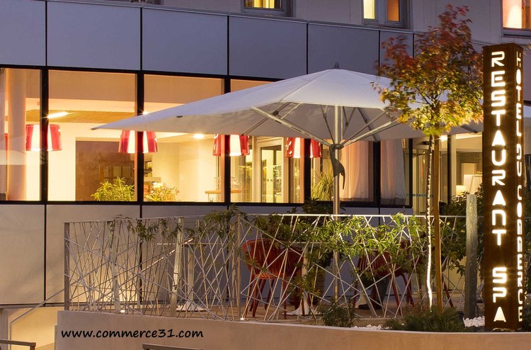 Chambre Le Commerce NUIT Chambre Le Commerce NUIT